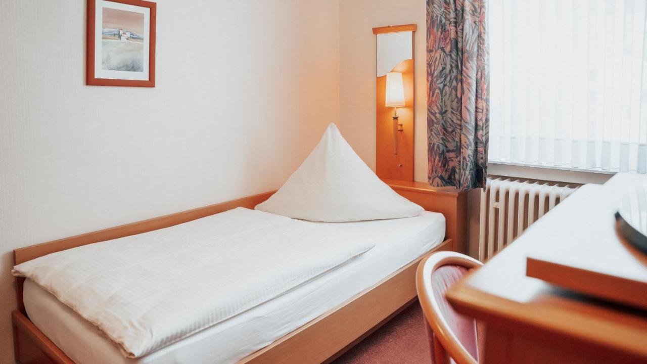 Avantgarde Hotel Гаттінґен Екстер'єр фото