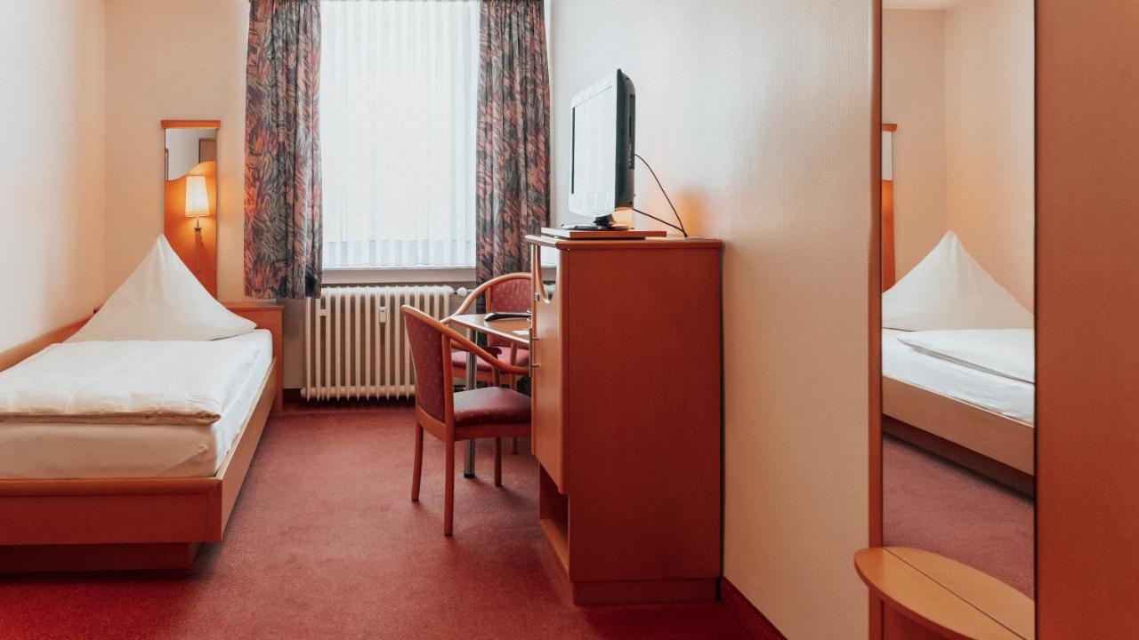 Avantgarde Hotel Гаттінґен Екстер'єр фото