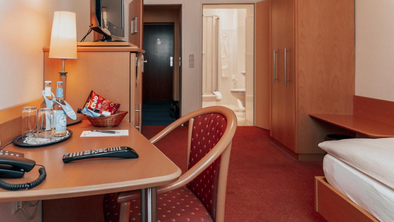 Avantgarde Hotel Гаттінґен Екстер'єр фото