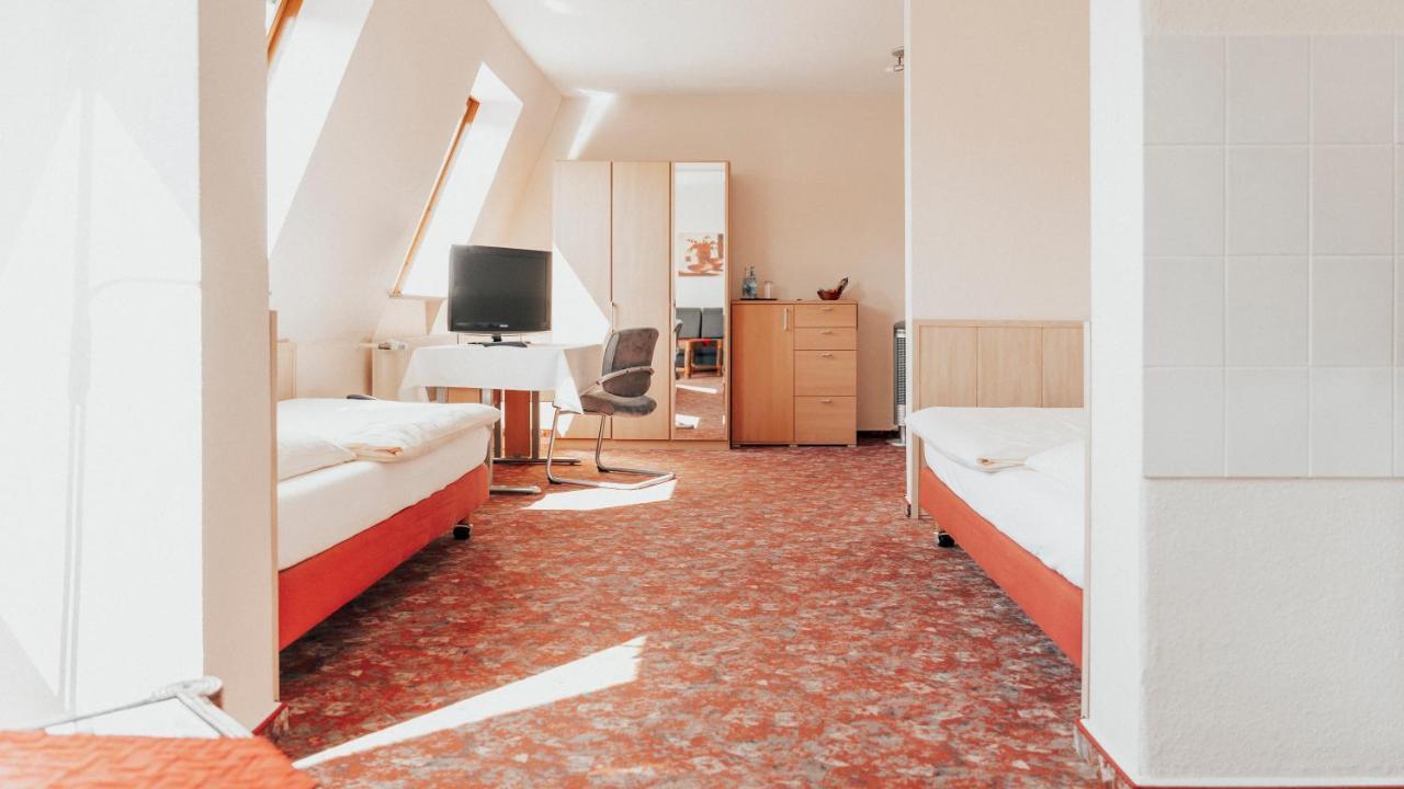 Avantgarde Hotel Гаттінґен Екстер'єр фото